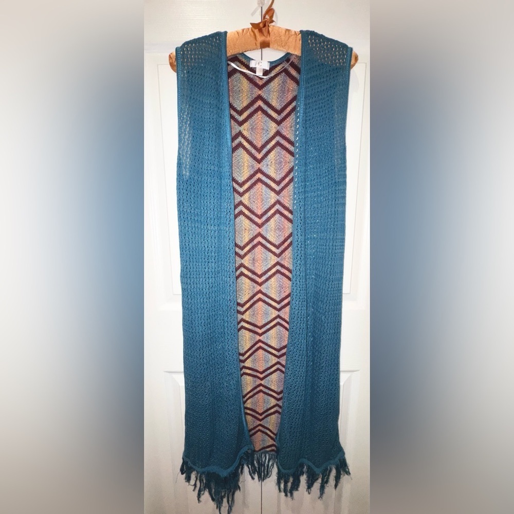 C Open Front Fringe Vest with Chevron Back Panel – Size L.